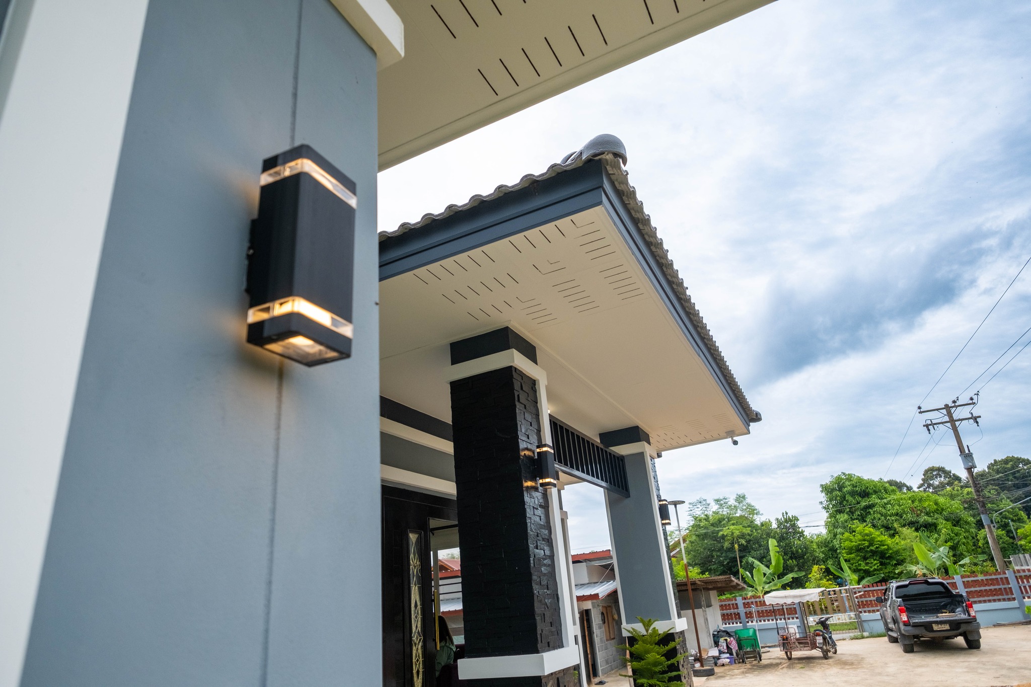 แบบบ้านหรู่