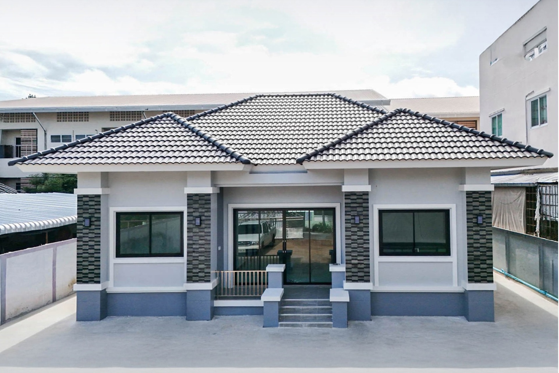 แบบบ้านหรู่