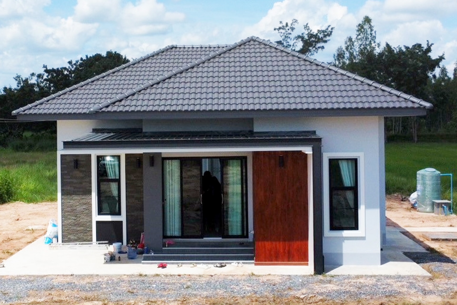 แบบบ้านหรู่